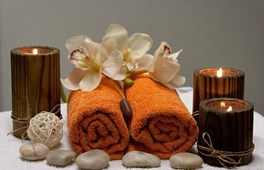 Entspannungs - Wochenende mit Tageskarte im Saunaland montemare