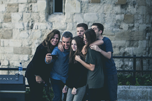 Vorschaubild Groep plezier met vrienden, familie en collega's